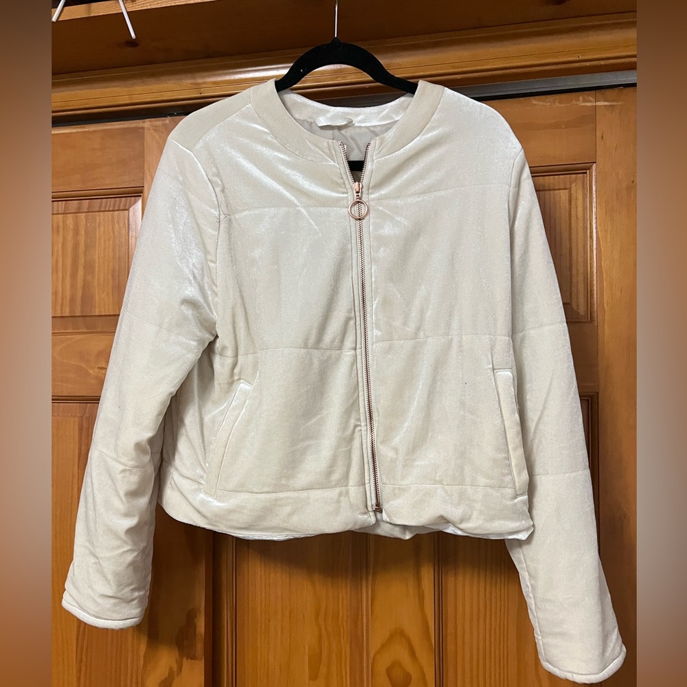 Super cute puffer jacket